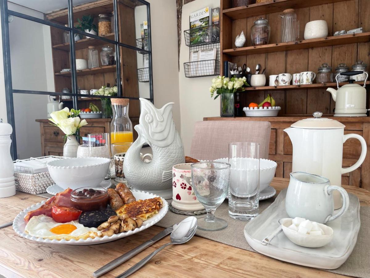Bed and Breakfast Church Farm Thurlton Екстер'єр фото